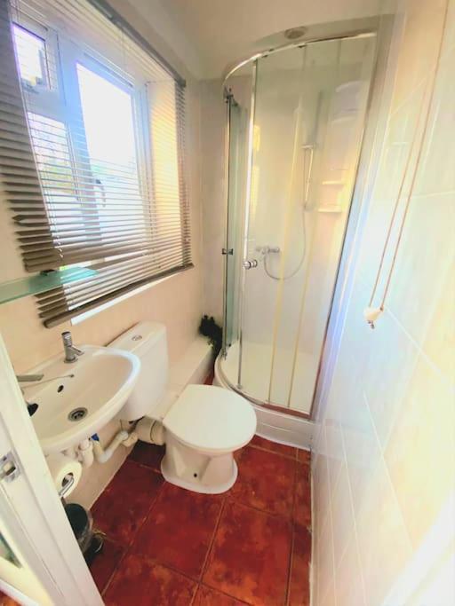 Evo A - Gravesend 1 Bedroom Apartment ภายนอก รูปภาพ