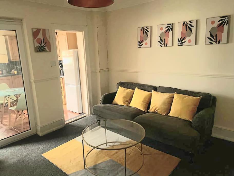 Evo A - Gravesend 1 Bedroom Apartment ภายนอก รูปภาพ