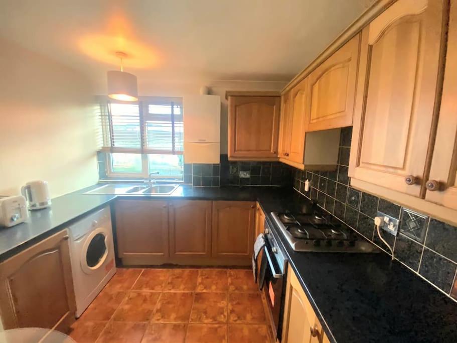 Evo A - Gravesend 1 Bedroom Apartment ภายนอก รูปภาพ