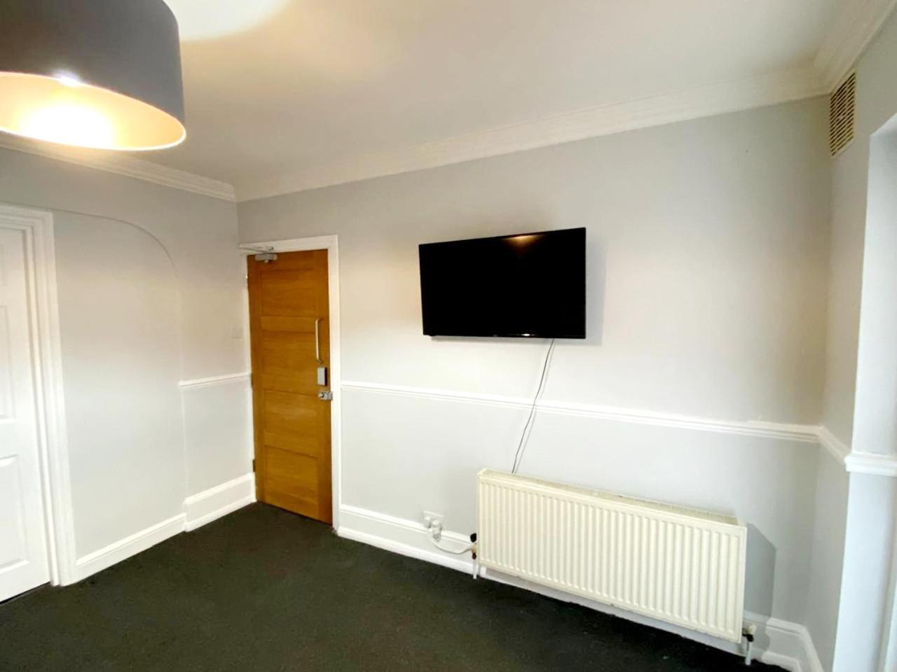 Evo A - Gravesend 1 Bedroom Apartment ภายนอก รูปภาพ