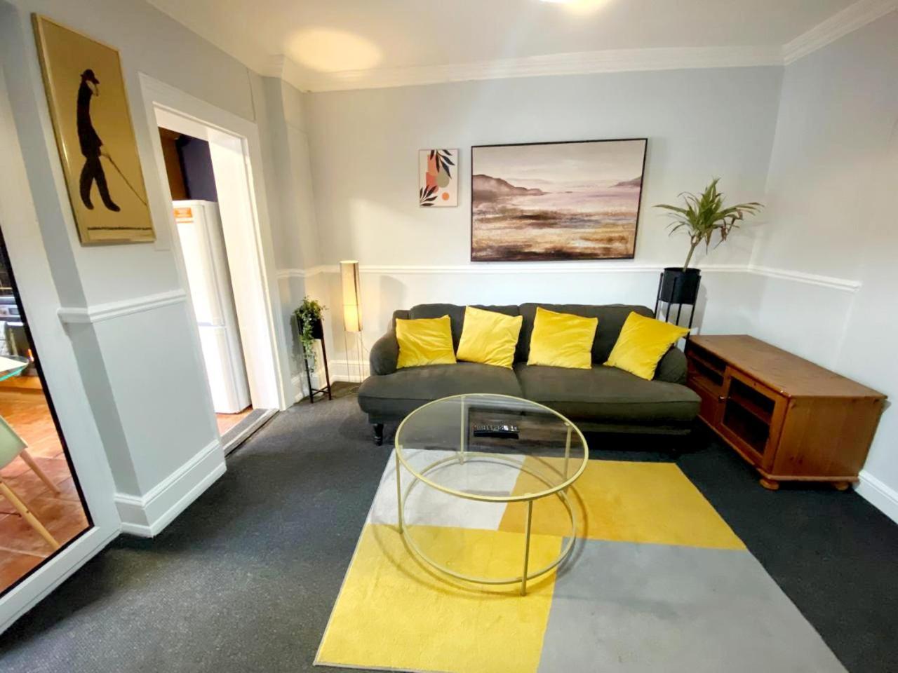 Evo A - Gravesend 1 Bedroom Apartment ภายนอก รูปภาพ